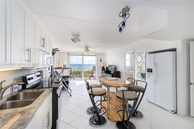 Building Photo - 401 Ocean Dr
