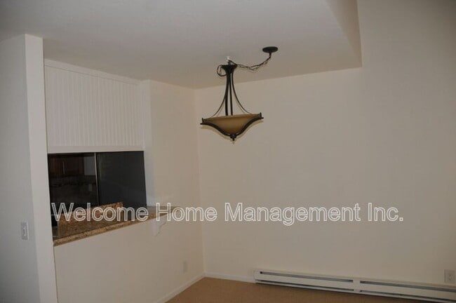 Building Photo - 1571 Alvarado Ave
