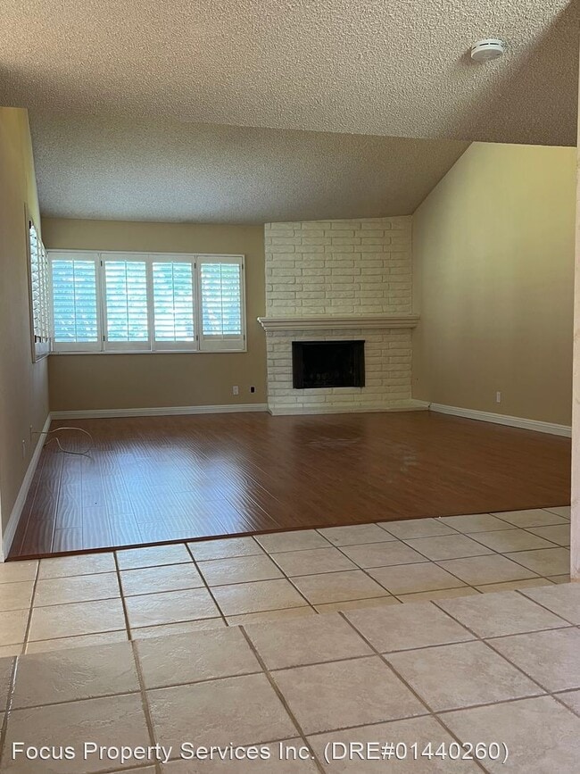 Building Photo - 3 br, 2 bath House - 1246 SHADY OAK DR.