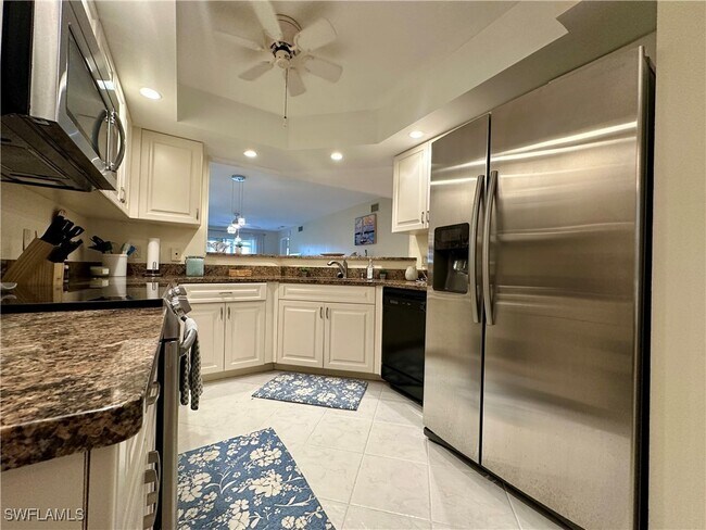 Foto del edificio - 360 Horse Creek Dr