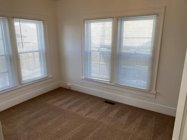 Building Photo - 1701 W Kiowa St