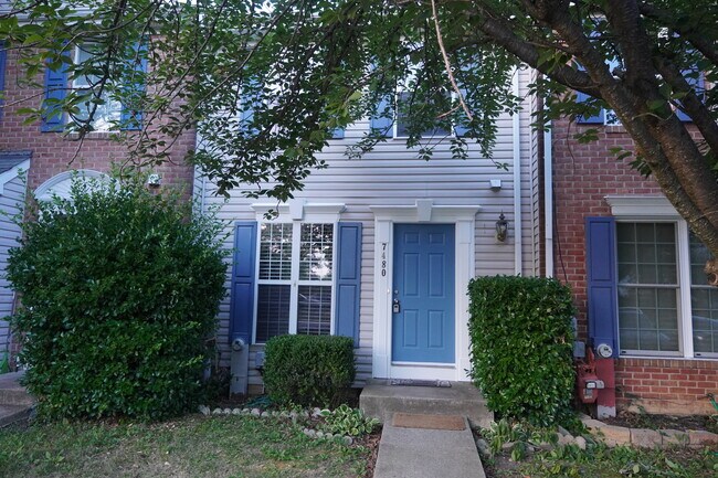 Foto del edificio - 7480 Catterick Ct