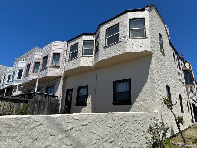 Foto del edificio - 1599 35th Ave