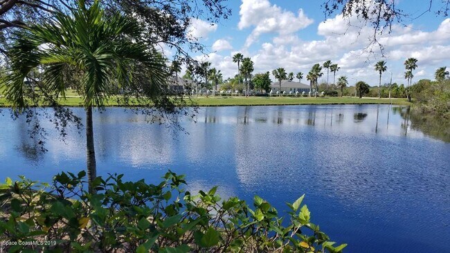 Foto del edificio - 4734 Parkstone Dr