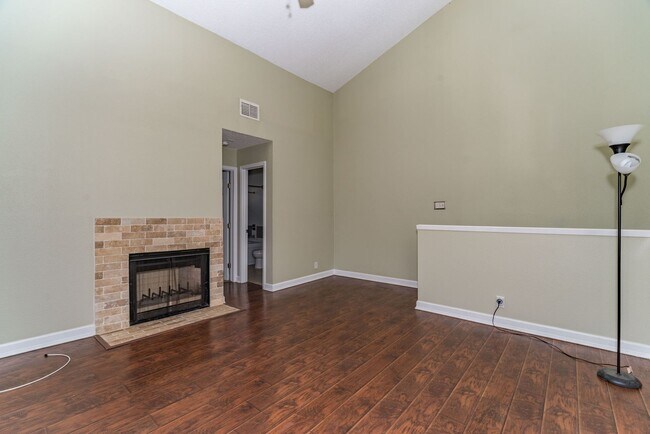 Building Photo - 14122 Churchill Estates Blvd