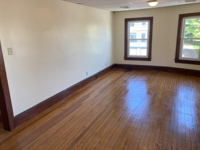 Building Photo - 364 East St