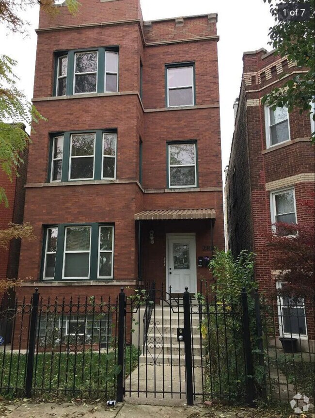 Building Photo - 2818 N Mozart St