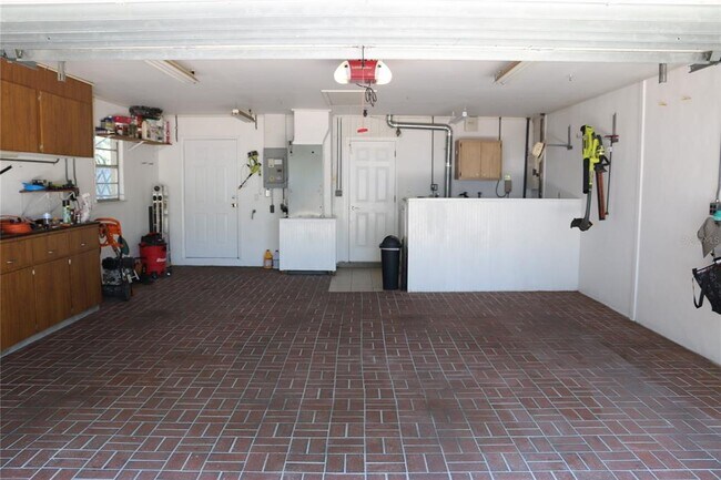 Foto del edificio - 1215 Lakeshore Blvd