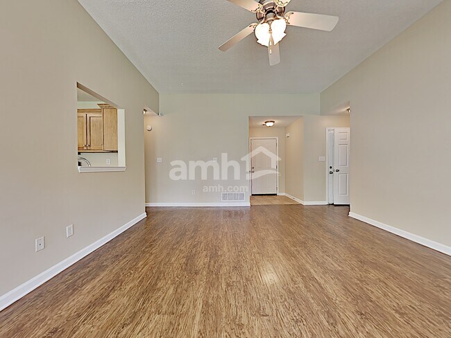 Building Photo - 944 Keebler Cove