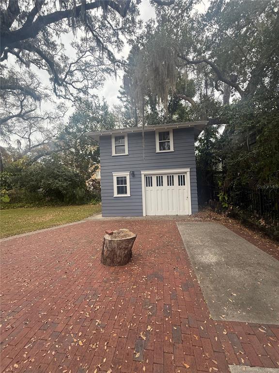 Building Photo - 418 Jasmine Way