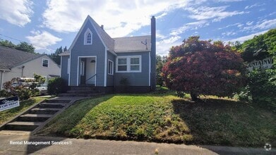 Building Photo - 2315 SE 66th Ave
