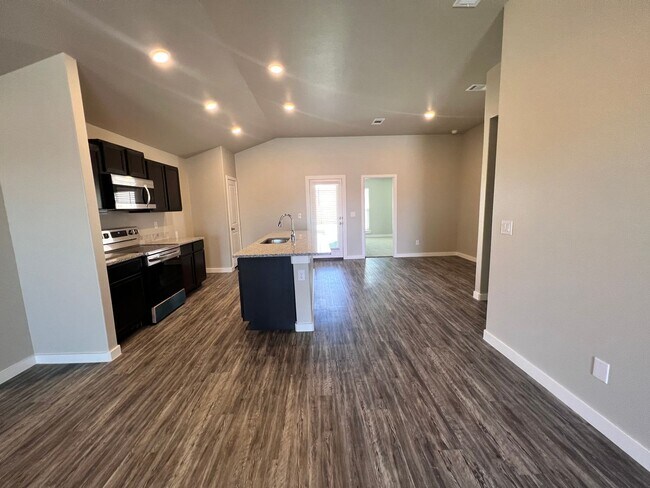 Foto del edificio - !!!! Corner lot, New Construction in FISD