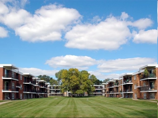 Primary Photo - Point of America Apartments