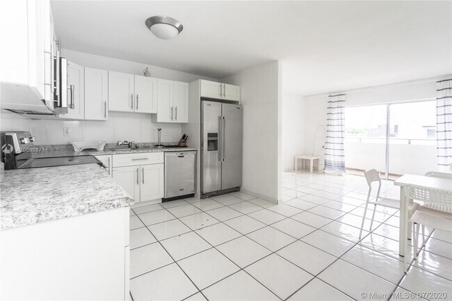 Building Photo - 1200 14th St