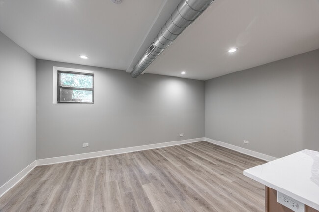 Building Photo - 2403 N Kedzie Blvd