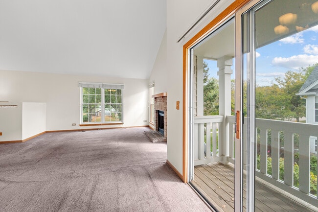 Building Photo - 992 Manchester Cir