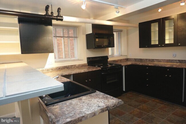 Foto del edificio - 1315 Park Rd NW