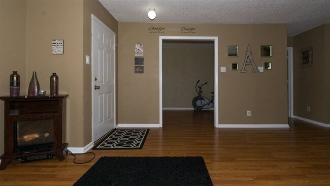 Building Photo - 2756 Chilton Dr