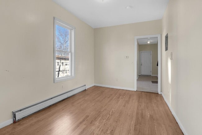 Building Photo - 284 WATCHUNG Ave