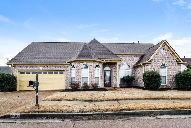 Building Photo - 9885 Averbury Dr