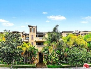 Building Photo - 12021 Guerin St