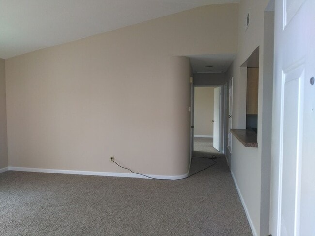 Building Photo - 9332 Twin Trails Dr