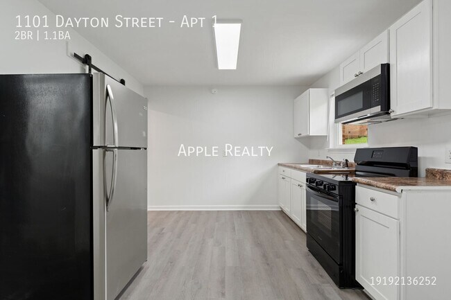 Building Photo - 1101 Dayton St