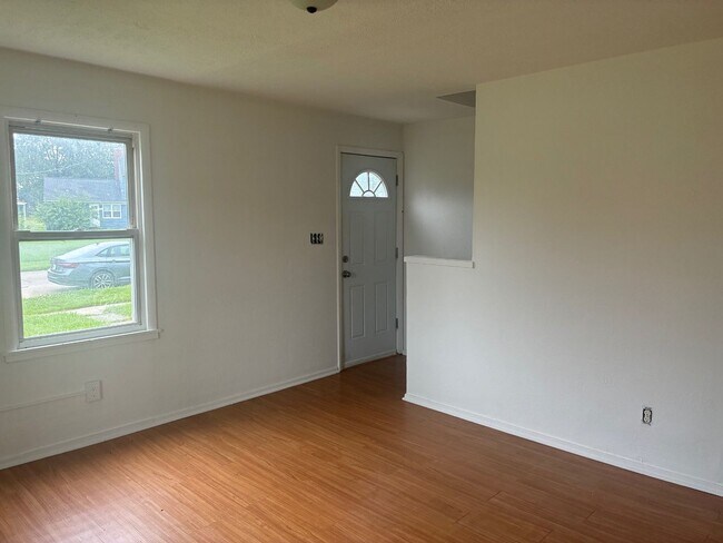 Foto del edificio - 949-955 South Central Dr
