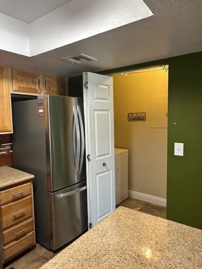 Building Photo - Spacious 2-Bedroom, 2-Bath Condo with Fire...