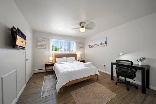 Building Photo - Ava Sterling Apartments