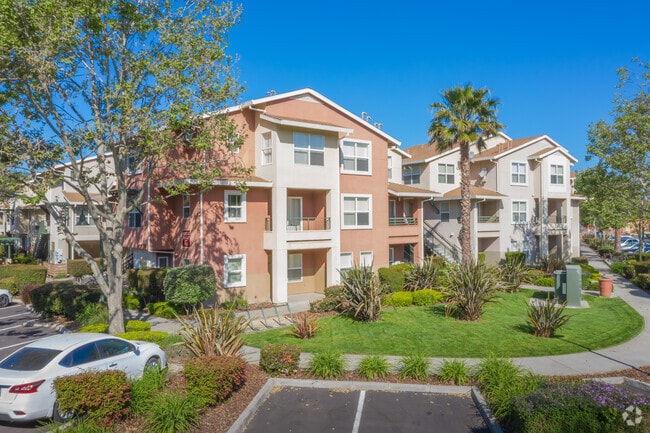 Building Photo - The Lexington Apartments
