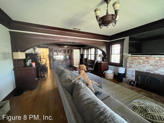 Building Photo - 2 br, 1.5 bath House - 3447 4th Ave