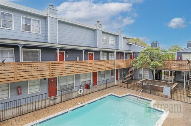 Building Photo - 2807 Bachman Dr