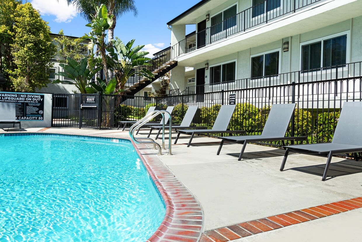 8655 Belford Ave Los Angeles Ca 90045