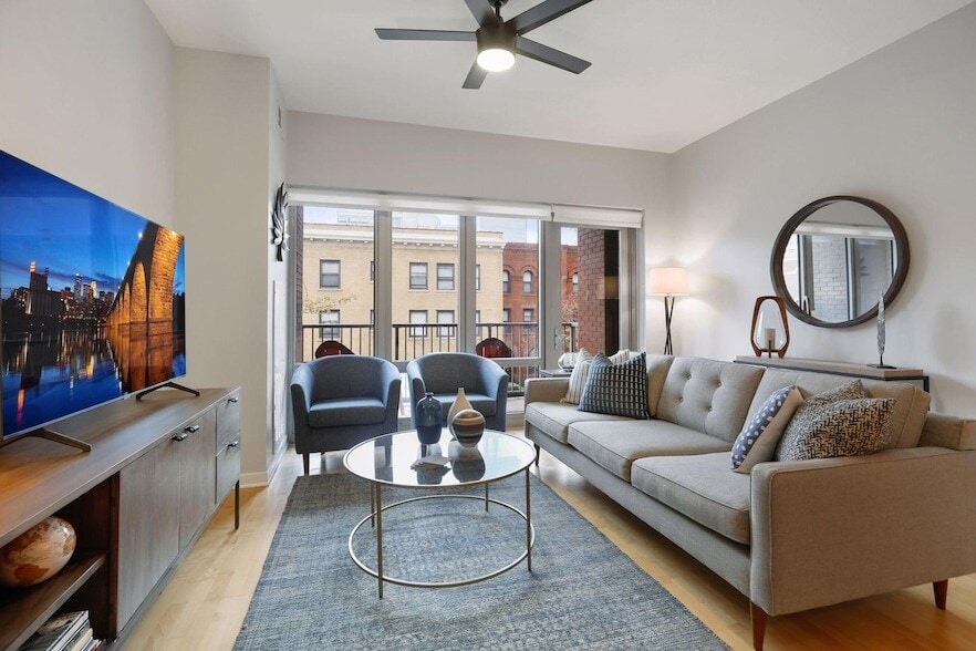 Foto principal - 929 Portland Ave