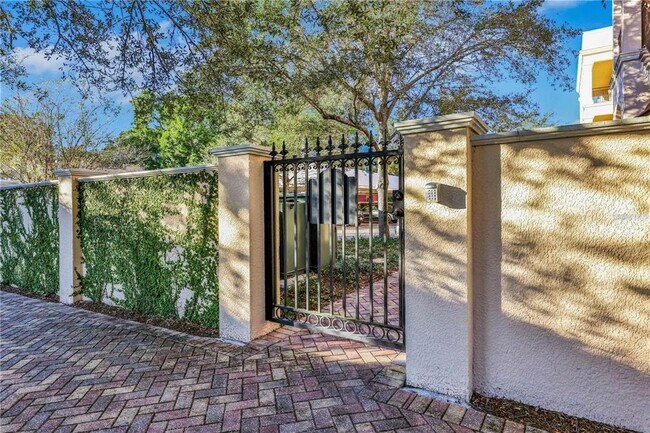 Foto del edificio - 445 N Orange Ave