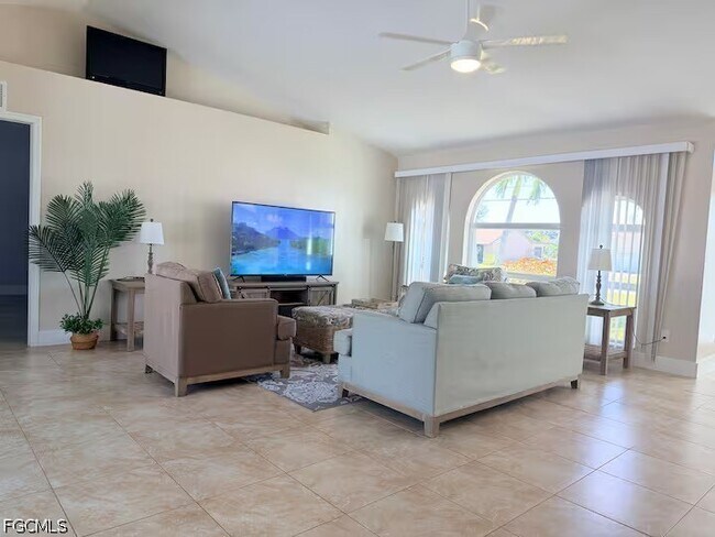 Foto del edificio - 2937 SW 8th Pl