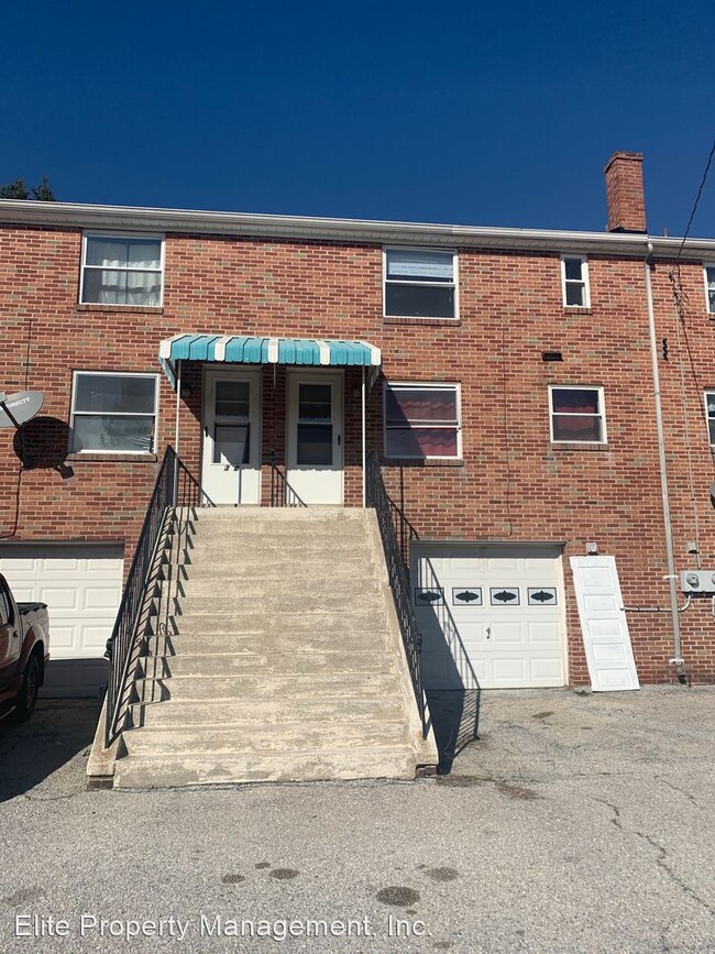 Building Photo - 2320-2340-2340 Carlisle Rd
