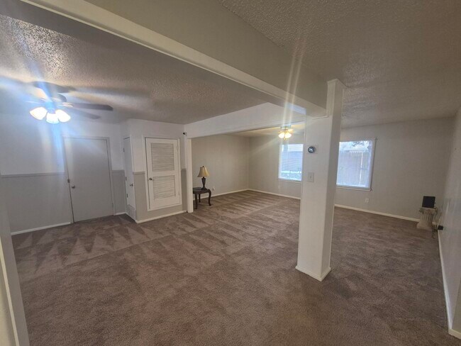 Foto del edificio - 5216 15th St