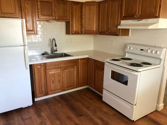 Building Photo - 2 Bedroom Apartment close to downtown
