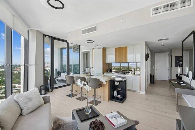 Foto del edificio - 2831 S Bayshore Dr