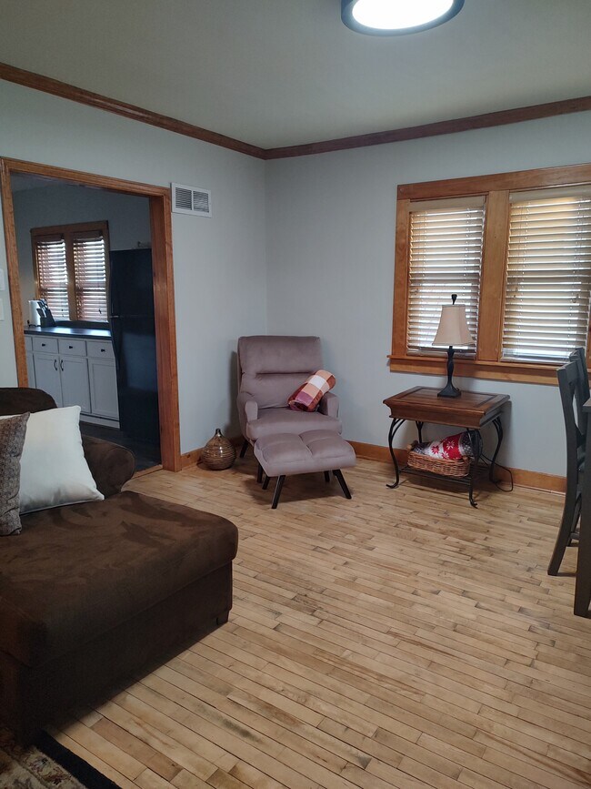 Área de estar - 1301 20th St S