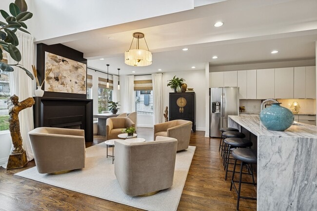 Photo - 914C Acklen Ave House