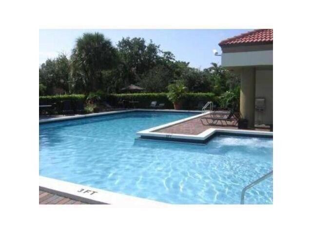 Foto del edificio - 2550 SW 18th Terrace