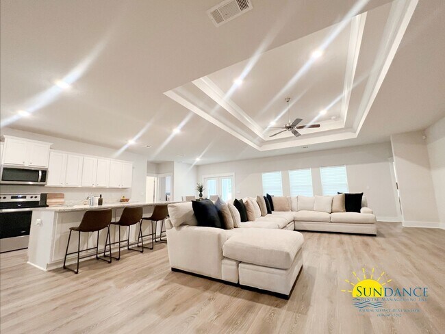 Foto del edificio - Beautiful 5 Bedroom Home in Hillwood Estates of Crestview!