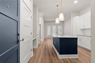 Building Photo - 2648 Sandy Plains Rd