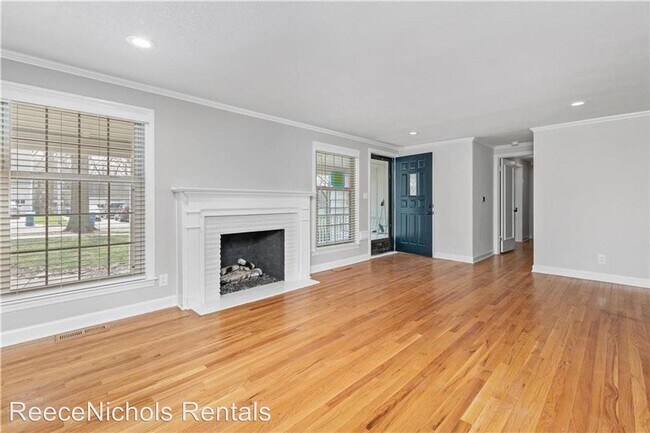 Foto del edificio - 4 br, 3.5 bath House - 4014 W 74th Street