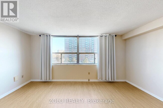 Photo du bâtiment - 10 Tobermory Dr