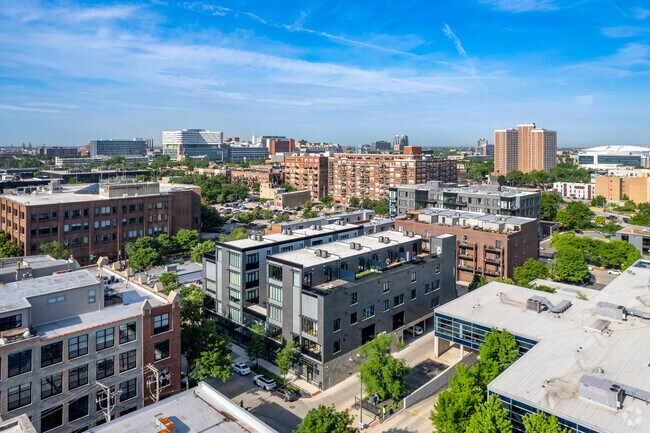 Foto aérea - Loomis Townhomes South