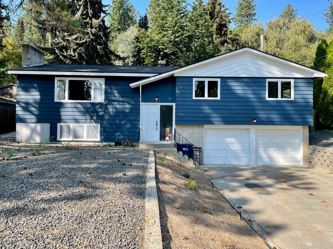 7421 N Country Homes Blvd, Spokane, WA 99208 House Rental in Spokane
